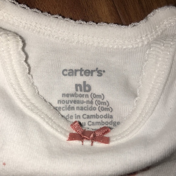 Super cute butterfly onesie - Picture 3 of 4